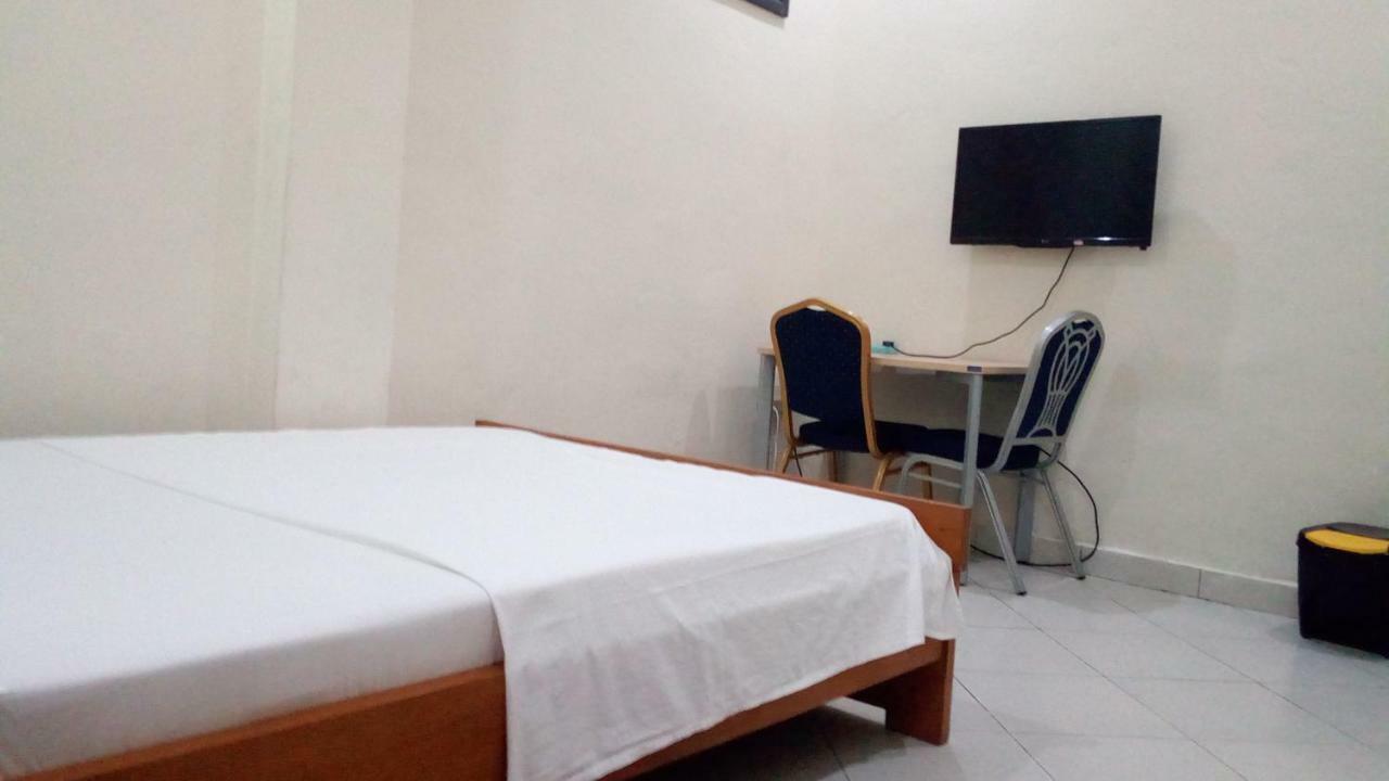 Nora Hotel Cotonou Exteriör bild